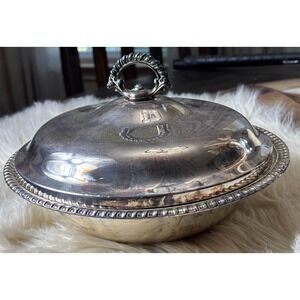 Vintage Wm Rogers Silver Plate Covered Bowl 10in Tableware